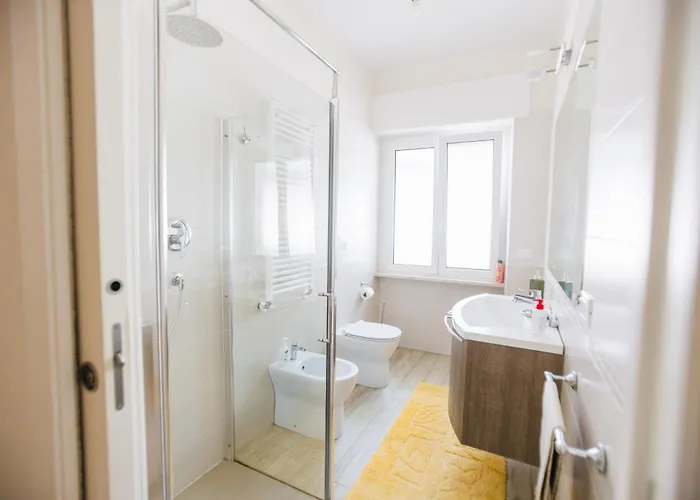 Ampio In Centro Pescaramare