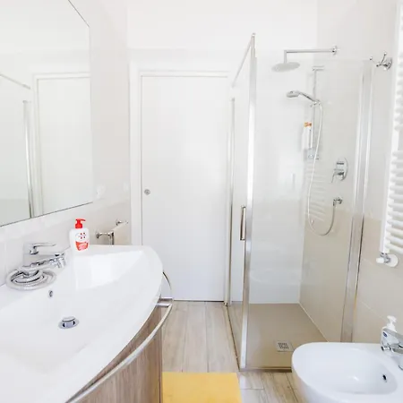 Ampio In Centro Pescaramare Pescara