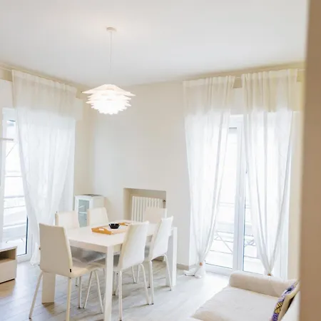 Apartment Ampio In Centro Pescaramare *