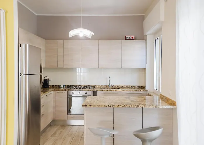 Ampio In Centro Pescaramare *